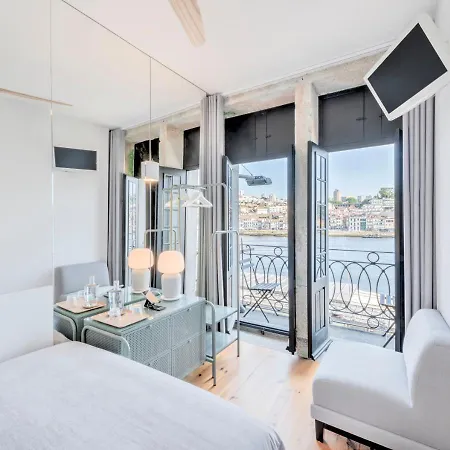 Oporto Street Fonte Taurina - Riverfront Suites (Adults Only)